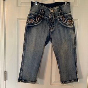 Cute studded blue Jean capri